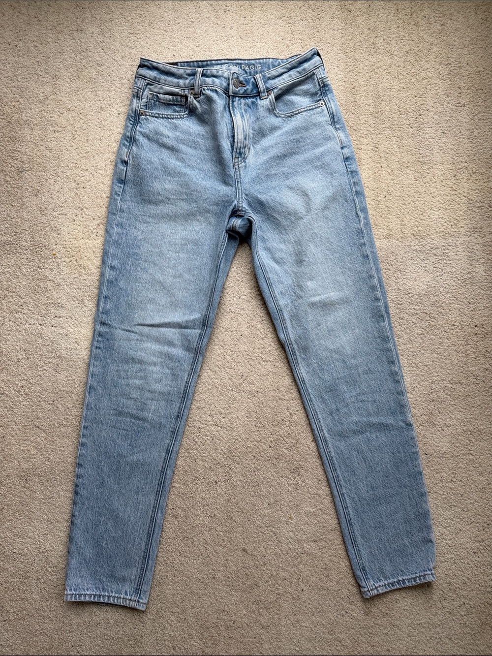 American Eagle Outfitters Light Blue High-Rise Women’s Jeans